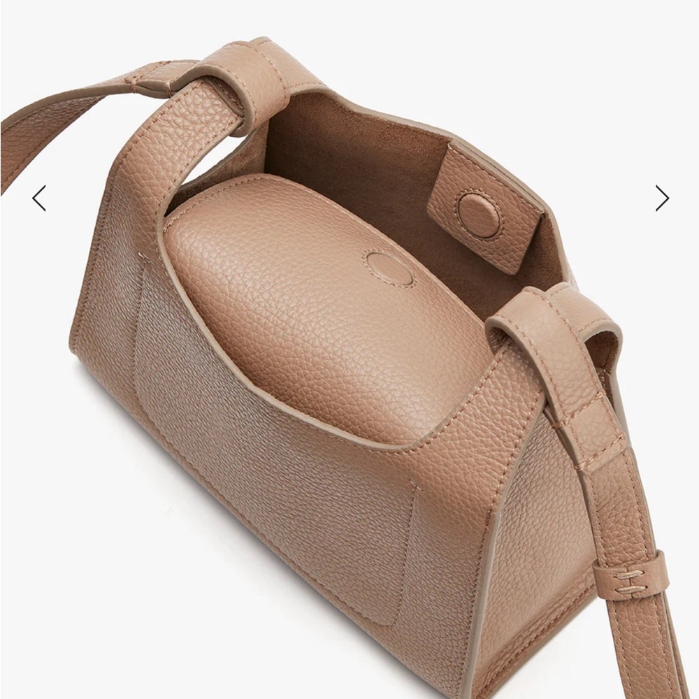 Cuyana Mini Double Loop Bag - Picture 4 of 7